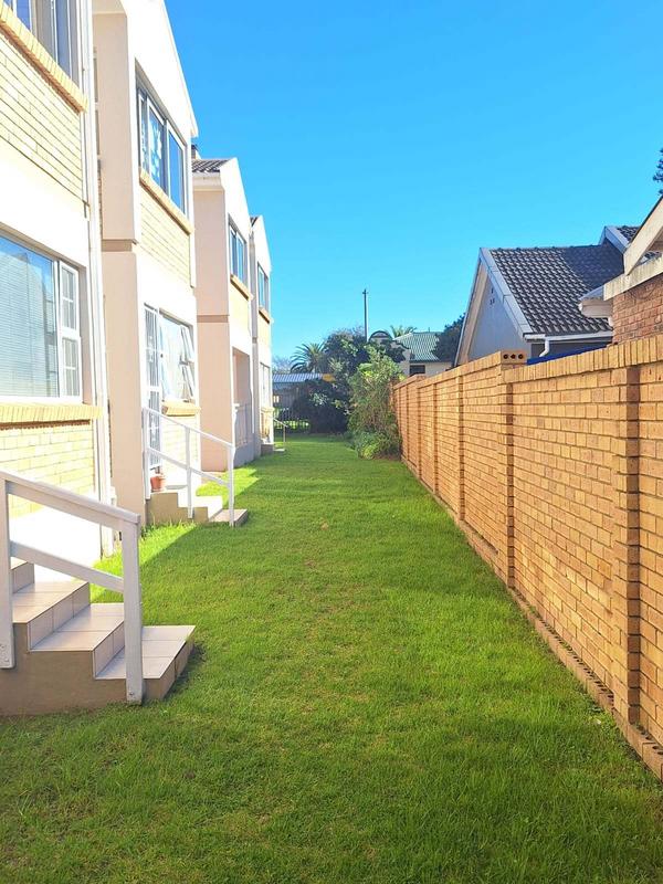 2 Bedroom Property for Sale in Hartenbos Western Cape